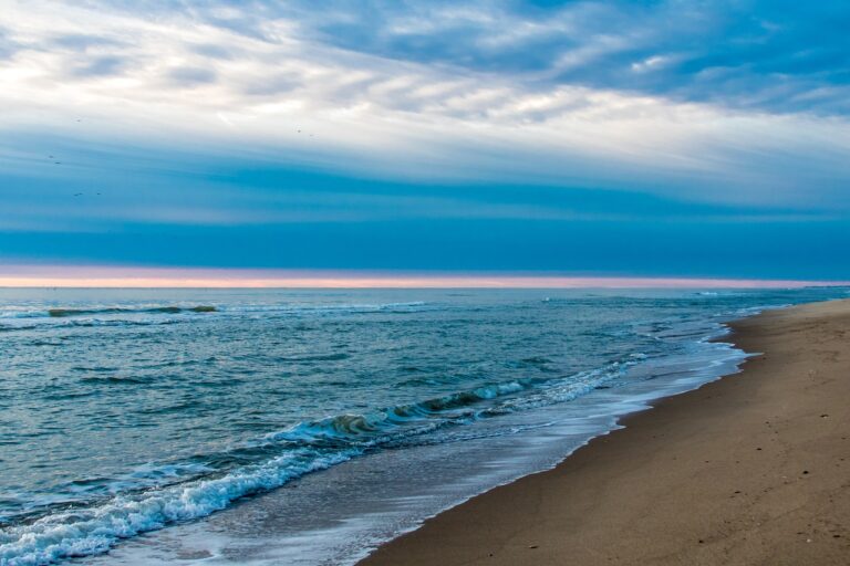 beach, sunrise, clouds-5264739.jpg