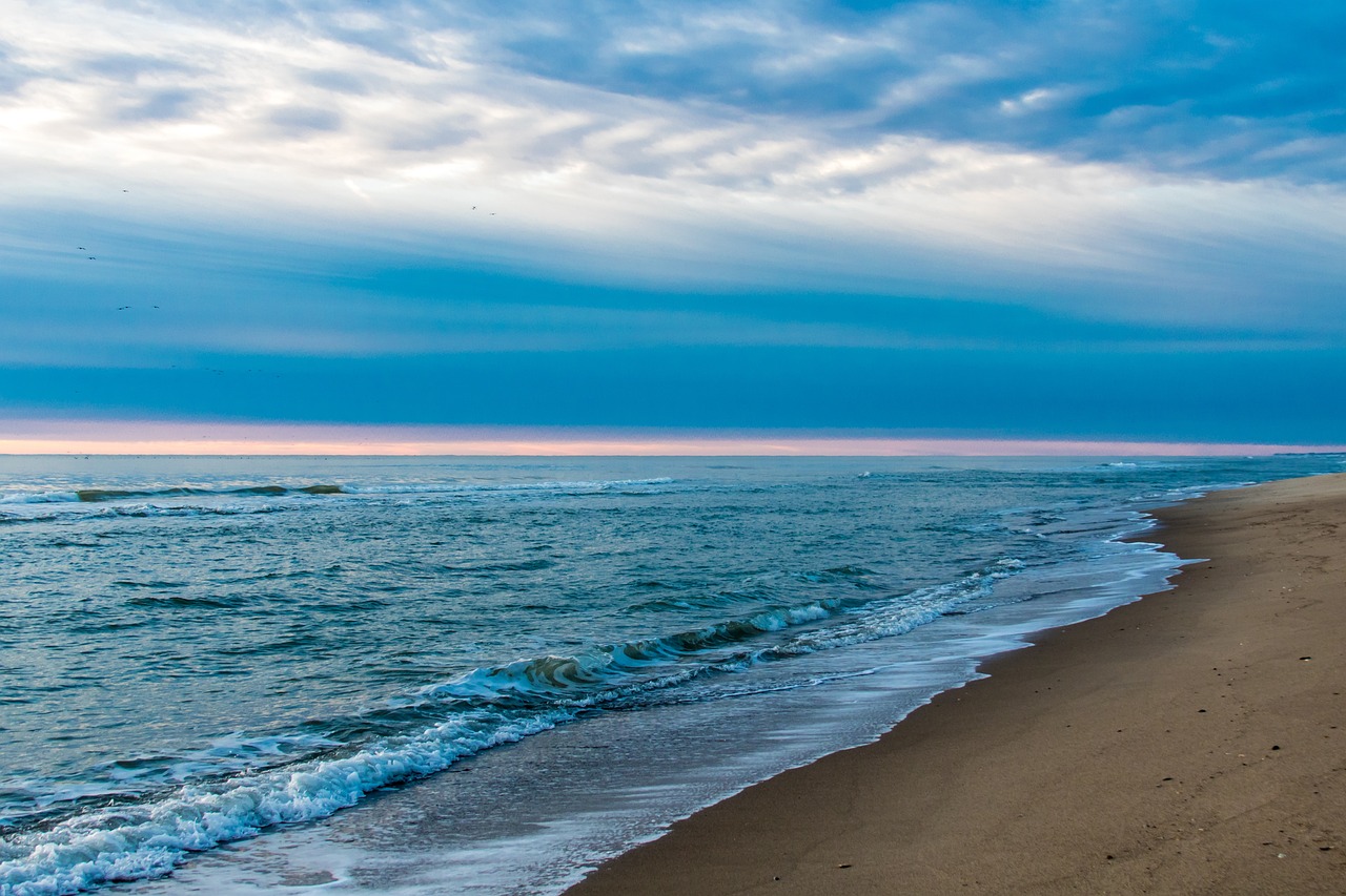 beach, sunrise, clouds-5264739.jpg
